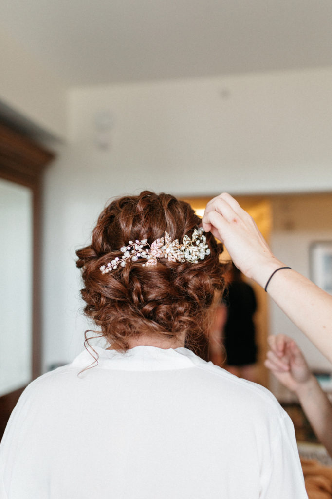 redhead with bridal hairpiece